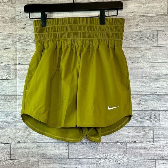 Nike Dri-Fit Women’s Running Shorts Size -Small (New with Tags) - Picture 12 of 12